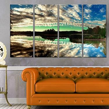 Imagem de Designart Sky Clouds Espelhadas no Rio Panorama-Paisagem Arte de Parede Metal Brilhante 48x28-4 Painéis iguais, Azul/Branco