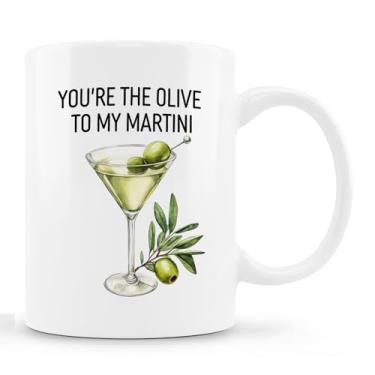 Imagem de Zomhix Caneca engraçada para presentes de martini, presentes para amantes de coquetéis, xícara de café de cerâmica fofa para o dia dos namorados, You're the Olive to My Martini, 325 ml