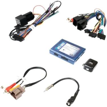 Imagem de PAC Interface de substituição de rádio RP5-GM31 com retenção OnStar embutida/saídas de controle de volante/retenção de controle de volante para veículos selecionados GM LAN