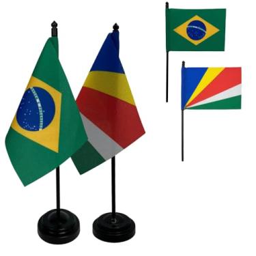 Imagem de Kit Bandeiras de Mesa Brasil e Seychelles, Base e Haste em Plástico Preto, Tecido Oxford, Uma Face