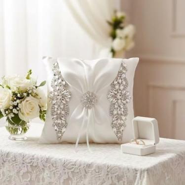 Imagem de lulucrafded Almofada de anel de casamento de luxo com capa incrustada de strass, almofada elegante de cetim para cerimônia de casamento, aniversário, pedido de casamento - branco marfim (branco)