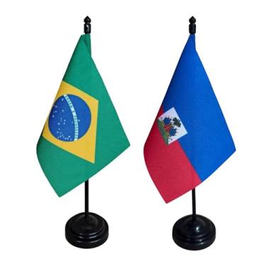 Imagem de Kit Bandeira de Mesa Brasil e Haiti, 26cm Altura, 18x11cm, Tecido Oxford, Base Plástica, Decoração para Escritório e Eventos