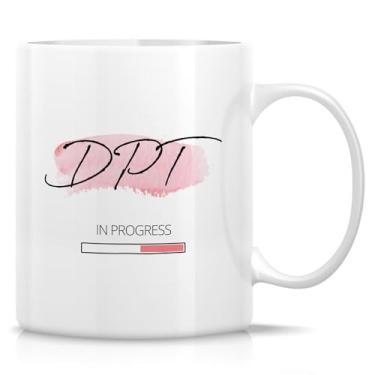 Imagem de Retreez Caneca engraçada do Doutor em Fisioterapia - Caneca DPT em andamento - 325 ml xícara de café ou chá de cerâmica - Apreciação, presente de formatura para estudantes de fisioterapia, futuros
