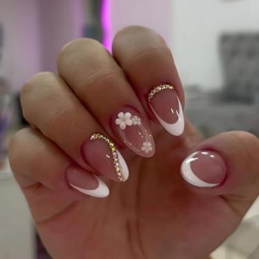 Imagem de Unhas postiças curtas médias amêndoas francesas brancas com design de flor 3D strass cobertura completa cola em bastão falso artificial em unhas de acrílico para mulheres, casamento, 24 peças