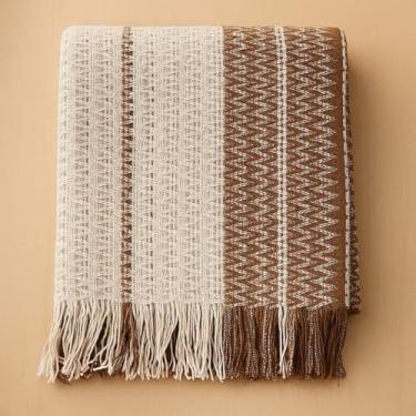 Imagem de Manta para Sofá Gigante Luxo 2,70mx2,55m, Detalhes com Franjas Premium de Algodão Capa Decorativa Protetora(CARAMEL LISTRAD KING LUXO)