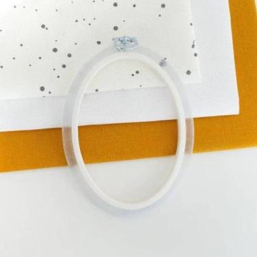 Imagem de Bastidor Flexível para Bordado Oval Cristal - 15cm - Nurge