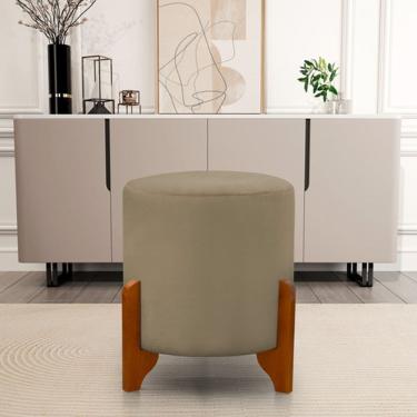 Imagem de Puff Redondo Em Veludo Com Pés Em Madeira Maciça Decorativo Sala Quarto