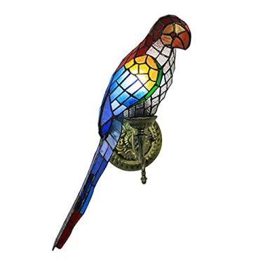 Imagem de Arandela de parede grande em estilo Tiffany com papagaio, feita à mão em vitral vintage, ideal para quarto, cabeceira, corredor e varanda. Potência máxima de 60W, 110V-240V, 50 cm de altura.