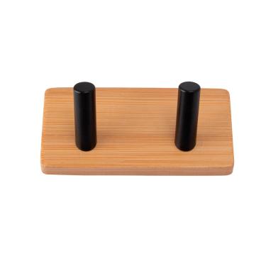 Imagem de Cabide Gancho Decorativo Duplo Autoadesivo em Bambu e Metal – Ideal para Organização de Ambientes