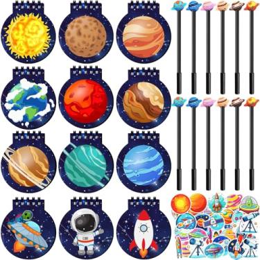 Imagem de Feifeiya Conjunto de 74 peças com tema de planetas do espaço sideral lembrancinhas de festa em massa com tema de planetas em espiral mini blocos de notas e canetas para festa temática, aniversário,