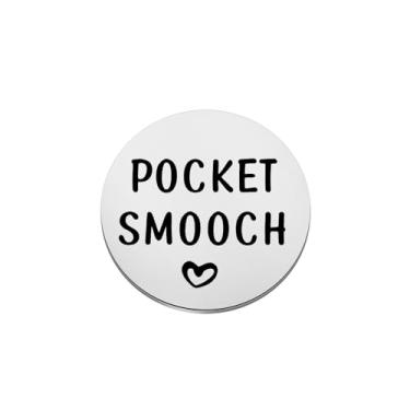 Imagem de KUIYAI Pocket Smooch Token Joias de aniversário de Dia dos Namorados Engraçado Romântico Amor Casal Presente de Lembrança para Namorado Namorada Marido Esposa (PocketSmooch-US)