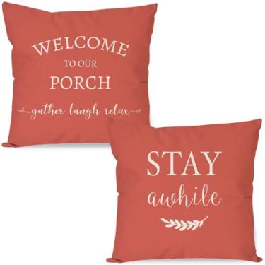 Imagem de PANDICORN Welcome to Our Porch Stay Awhile Capas de almofada decorativas ao ar livre 45,7 x 45,7 cm Conjunto de 2 decoração de pátio de verão tropical para decoração de sofá de casa e banco, coral