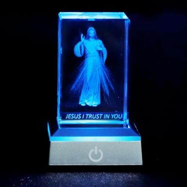 Imagem de KOMI Estatueta de Jesus de cristal 3D com base de luz LED, gravada a laser Jesus Eu confio em você, presentes religiosos para mulheres e homens, decoração de casa católica cristã