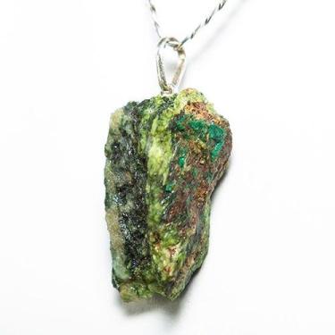 Imagem de Colar Pedra Malaquita Bruto Natural Pino Prata 950 - CristaisdeCurvelo