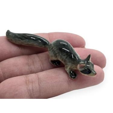 Imagem de WitnyStore Tiny 2½" Black-Footed Ferret Polecat Weasel Stoat - Miniature Hand Made Painted Ceramic Exotic Wildlife Wild Mammal Animals Porcelain Decorative Figures Collectible Figurines Décor Gifts