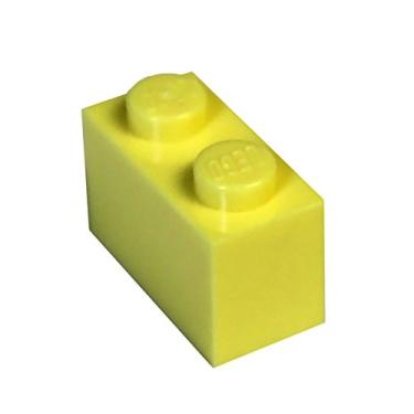 Imagem de LEGO Parts and Pieces: Bright Light Yellow (Cool Yellow) 1x2 Brick x50