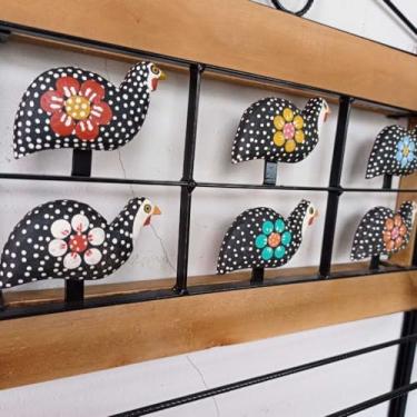 Imagem de Paneleiro Grande Parede Cozinha Ferro Durável Escorredor Pratos Multifuncional Decorativo Economiza Espaço para Donas de Casa em Cozinhas Pequenas(ANGOLA COM FLOR)