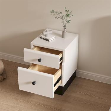 Imagem de Moderno, branco, preto, casa, quarto, quarto de hóspedes, pequena mesa de cabeceira de madeira, armário mezanino lateral estreito prático (médio)