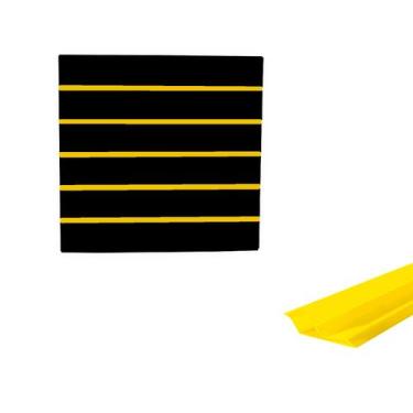 Imagem de Painel Canaletado Preto em Mdf 0,61 x 0,61m com Perfil Pvc Amarelo - L