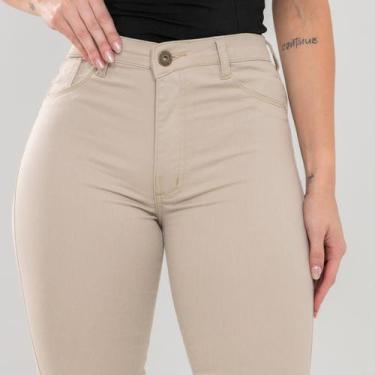 Imagem de Calça Flare Feminina jeans nas cores bege/caqui super confortável , qu