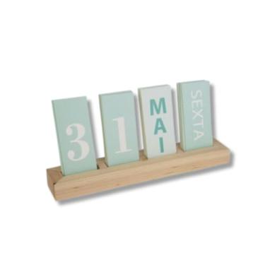 Imagem de Calendário de Mesa Decorativo com Base em Madeira – Cores Sortidas, Design Elegante, Funcional e Atemporal para Organização e Decoração de Ambientes