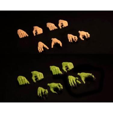 Imagem de Four Horsemen Mythic Legions Poxxus Hand Pack Accessory Set