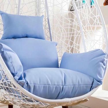 Imagem de Almofada para cadeira suspensa tipo ovo, dobrável e impermeável, com apoio de cabeça, ideal para varanda, quintal ou rede de balanço.