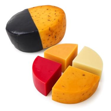 Imagem de Kit 5 Queijos Artesanais da Serra da Canastra, Roquefort Mineiro, Parmesão Capa Preta, Parmesão Fresco, Reino, Prato Cobocó(1kg)