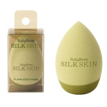 Imagem de Esponja Maquiagem Ruby Rose Silk Skin Cobertura Impecável, Textura Mac