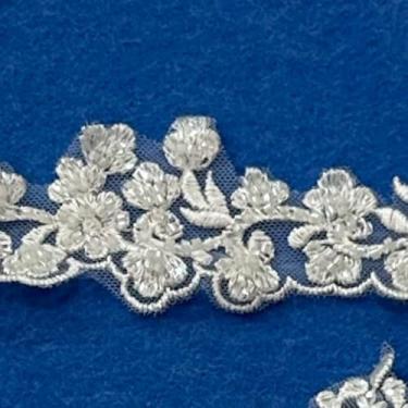 Imagem de Acabamento de renda bordado de 2 jardas com lantejoulas e contas, fita de aplique de renda floral para vestidos de noiva, vestidos, chapéus, artesanato de costura DIY (padrão K)