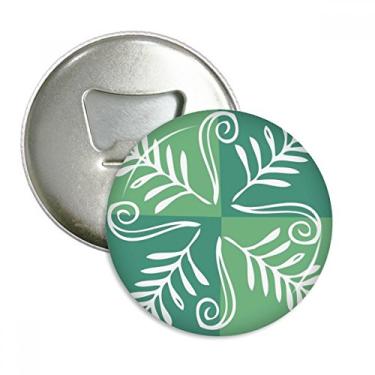 Imagem de Emblema multifuncional com símbolo de ímã de geladeira e totems do México de folhas verdes