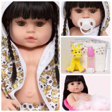 Imagem de Bebe Reborn Menina Corpo de Silicone Com Roupão Pode Banho - Cegonha R