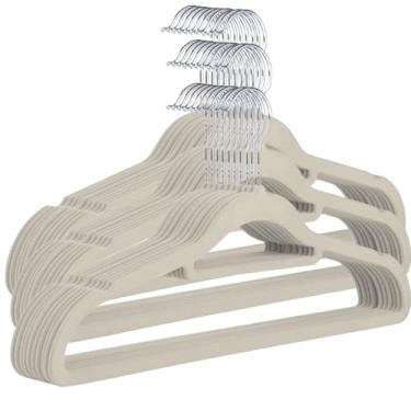 Imagem de Kit 30 Cabides de Veludo Slim Adulto Bege Antideslizante Ultrafino com Gancho Giratório Cromado Premium para Roupas Camisas Calças Saias Vestidos