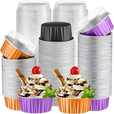 Imagem de Gandeer Pacote com 200 forros de cupcake de folha de alumínio com tampas, copo redondo de 142 g para festa de casamento, ramekin de torta descartável, mini recipiente de formas de bolo para pudim