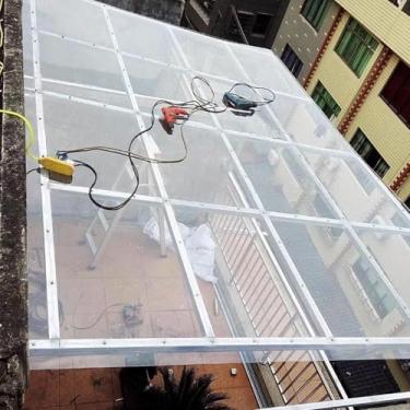 Imagem de Folha De Telhado De Policarbonato De 2 Mm, Folhas De Estufa, Cobertura De Telhado à Prova De Chuva De Proteção Uv, Resistente A Impactos à Prova De Estilhaçamen, 1m x 3m(3.28x9.84ft)