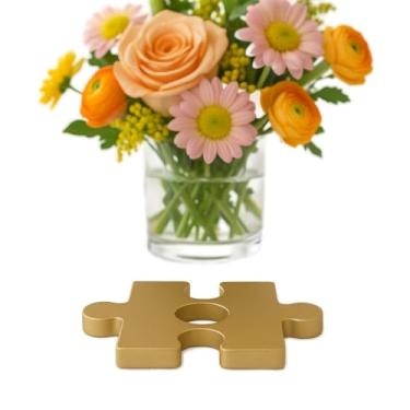 Imagem de Castiçal Puzzle Decorativo Design Escandinavo – Base em Metal Dourado para Vela – Estilo Moderno e Minimalista