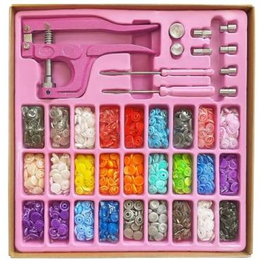 Imagem de Alicate 3 Em 1 Pregar Botão Pressão Ritas Ilhós Matriz Rosa Artesanato Costura Couro