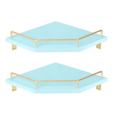 Imagem de Tirzah Prateleira de canto azul para montagem na parede com corrimão de metal dourado, prateleiras flutuantes de canto de madeira em forma de diamante de 24 cm para decoração de casa, organizador de