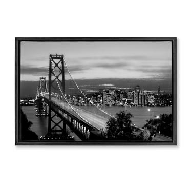 Imagem de Stupell Industries Arte de parede em tela flutuante com moldura preta luzes da ponte da cidade à noite por Danita Delimont, 25 x 17