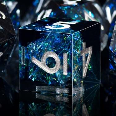 Imagem de AUSTOR 7-Die DND Dice Set Handmade Sharp Edge Polyhedral Dice for Dungeons and Dragons D&D RPG MTG Table Games（Dark Star, Silver）