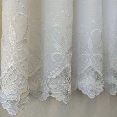 Imagem de Cortina Alto Padrão Voil linho Bordado Guipir Com Forro Microfibra Lev