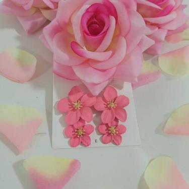 Imagem de Brincos femininos Flores Rosa com Dourado Presente para namorada - Amo