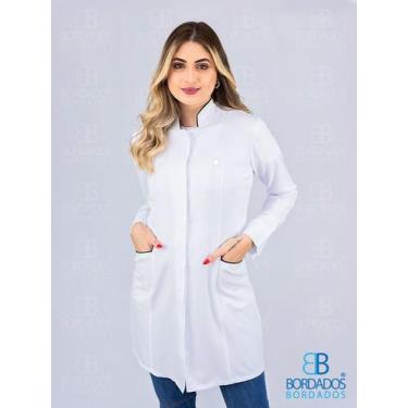 Imagem de Jaleco Feminino Acinturado Gabardine Gola Padre com detalhes - Bordado