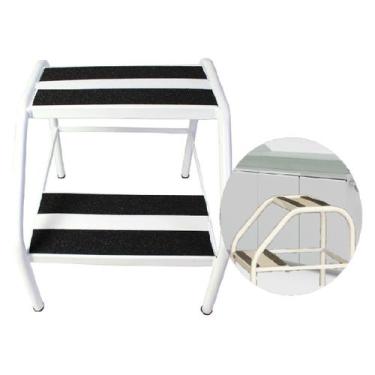 Imagem de Escada com 2 Degraus de Aço Antiderrapante Branca Reforçada para Idoso
