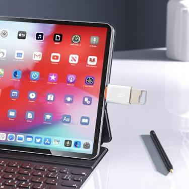 Imagem de Adaptador USB-C macho para USB fêmea, pacote com 2, adaptador eletrônico 6A/120W para OTG, carregamento e transferência de dados, compatível com telefones, computadores, tablets, etc. (prata)