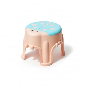 Imagem de Banquinho Infantil Joaninha, Plástico Resistente, Design Decorativo, 24cm Altura x 30cm Diâmetro, Cores Sortidas Azul Rosa Verde, para Crianças