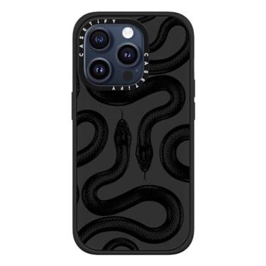 Imagem de CASETiFY Capa Impact para iPhone 15 Pro [4X testado contra quedas de grau militar / proteção contra quedas de 2,5 m] - impressões de animais - Kingsnake preto - preto fosco