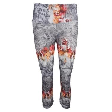 Imagem de Bermuda Corsário Trinys Estampa Digital Suplex Feminina-Feminino