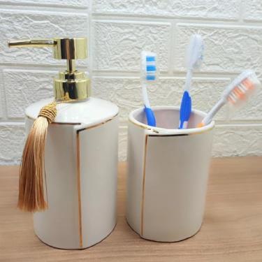Imagem de Kit Banheiro Lavabo Conjunto Porta Sabonete Líquido Porta Escova Jogo Para Baneheiro em Cerâmica Dispenser Organizador Banheiro -Branco e Dourado-Luiggi Presentes®