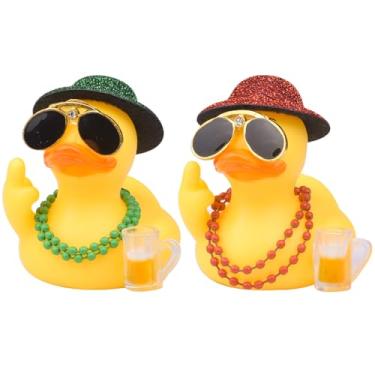 Imagem de CoFuBcad Decoração de painel de pato de borracha, decoração de pato amarelo de carro engraçado com colar de chapéu de caubói óculos de sol, mini instrumento de suporte para acessórios legais de carro